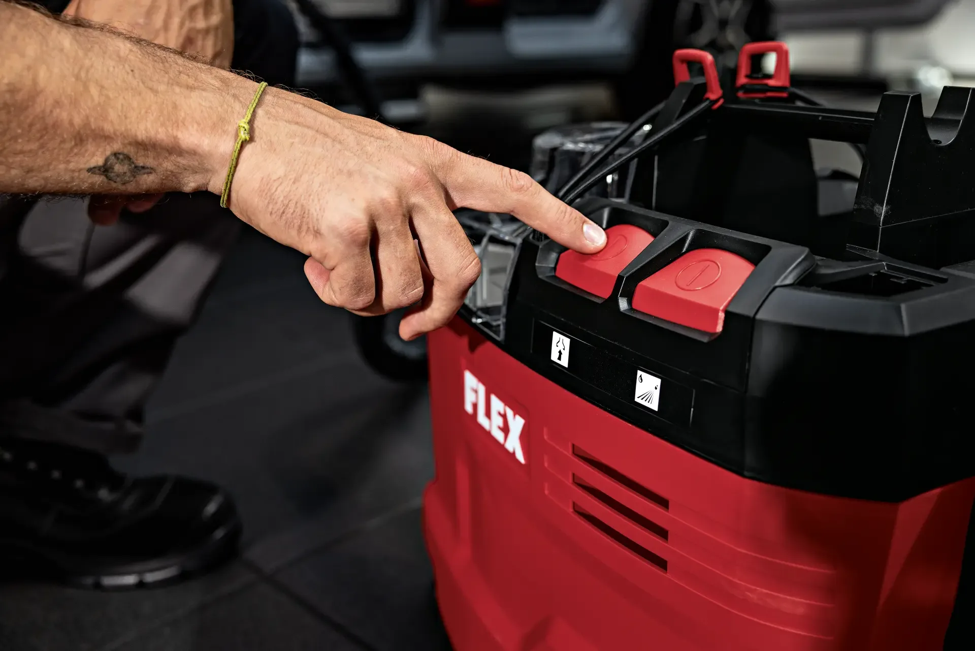 Մարտկոցային Փոշեկուլ  FLEX VC-SE 9 2x18 7