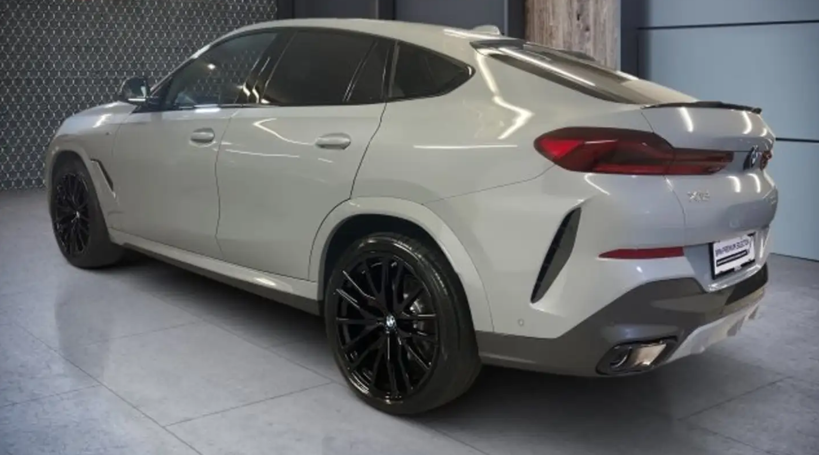 BMW X6 4